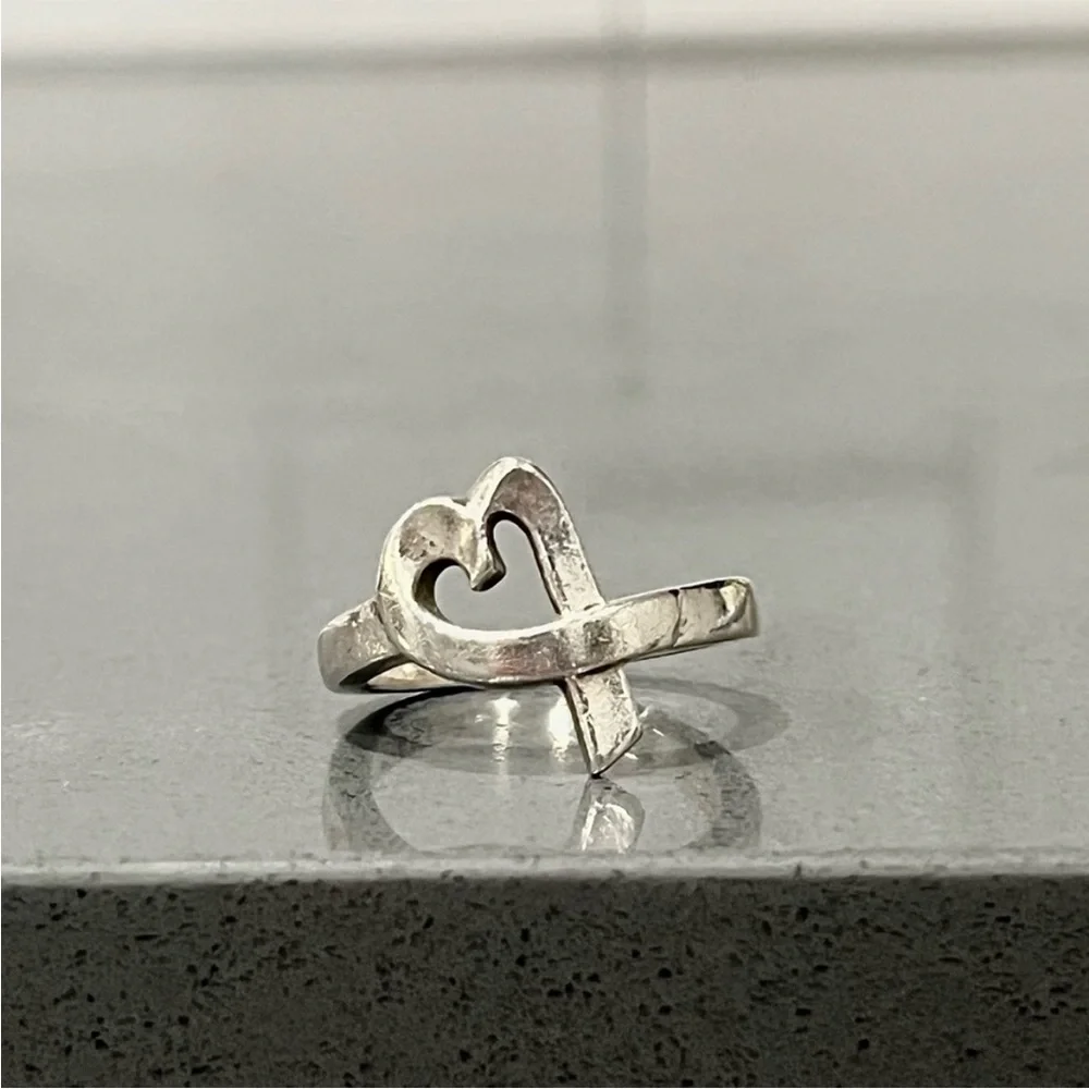 Tiffany & Co. Silver Paloma Picasso Heart Ring - Picture 2 of 10